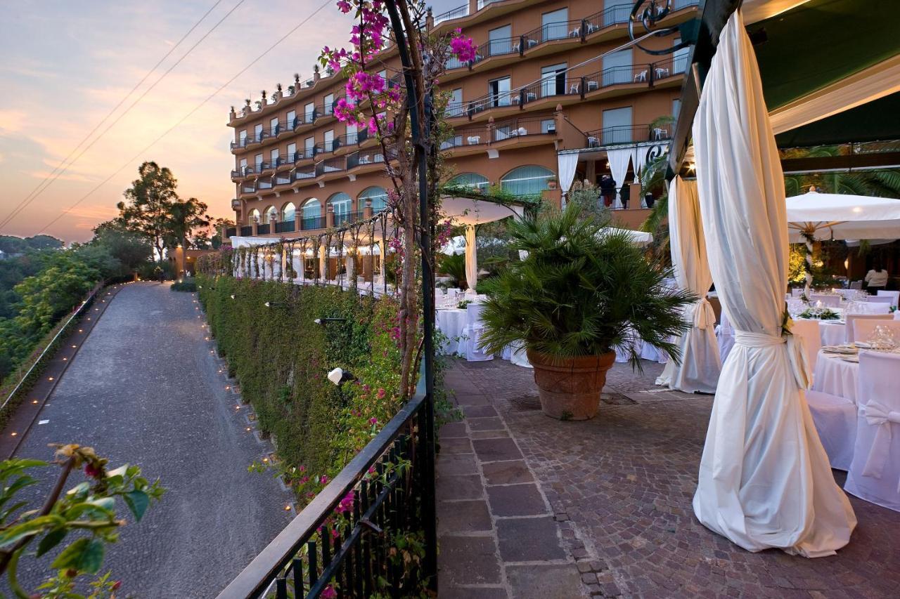 Hotel Dei Congressi Castellammare di Stabia Exterior photo